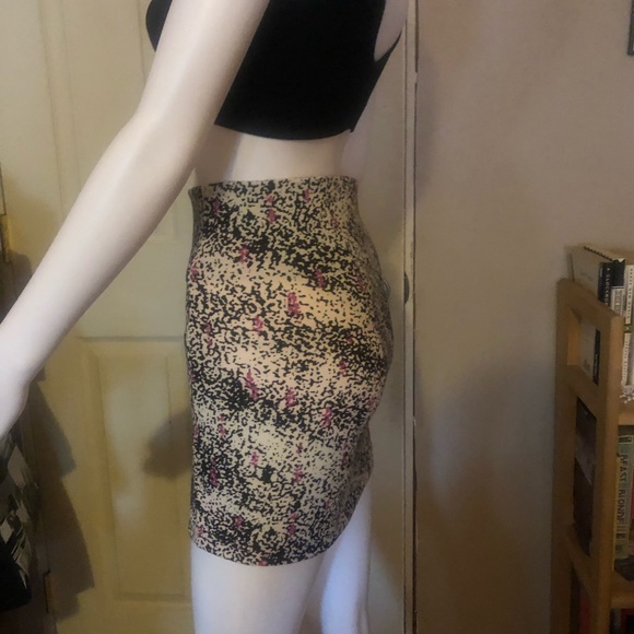 BCBG Generation Bodycon Mini Skirt size XXS - Picture 7 of 7